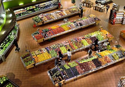 From abundance to sustainability: what model for food retailers?